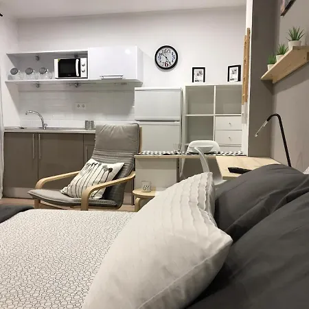 Bonito Estudio A 5 Min De La Playa De Gijon *